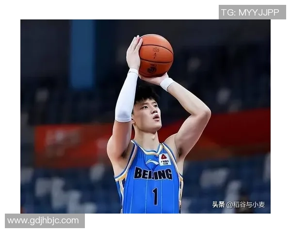 媒体人谈曾凡博重返NBA之路虽难但仍有机会展现中国球员潜力