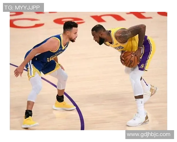 美网友热议湖人勇士揭幕战 湖人被嘲烂摊子詹皇难救艾顿成众矢之的